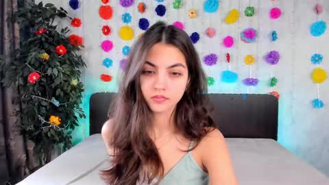 Snapshot of milana_crystal_ chatting on 03-11-25, 08:30 Milana online show from 03-11-25, 08:30