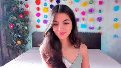 Snapshot of milana_crystal_ chatting on 03-11-25, 11:33 Milana online show from 03-11-25, 11:33