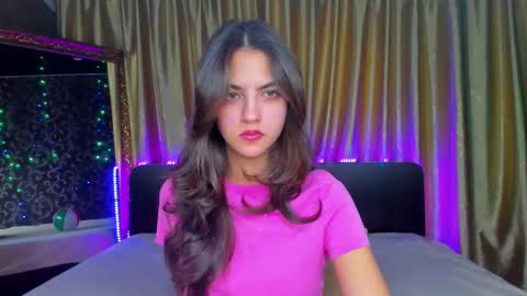 Snapshot of milana_crystal_ chatting on 09-21-25, 07:10 Milana online show from 09-21-25, 07:10
