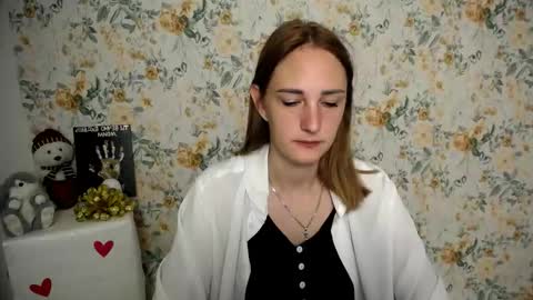 Snapshot of milana_cutie_ chatting on 09-11-25, 05:51 Milana online show from 09-11-25, 05:51
