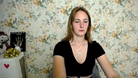 Milana online show from 09-26-25, 05:55
