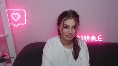 Snapshot of milanaangelas chatting on 12-06-24, 10:27 milanaangelas online show from 12-06-24, 10:27