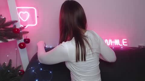 Snapshot of milanaangelas chatting on 12-14-24, 02:10 milanaangelas online show from 12-14-24, 02:10