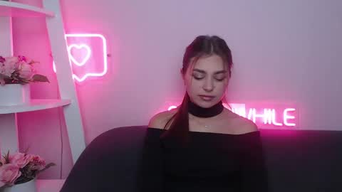 Snapshot of milanaangelas chatting on 01-31-25, 05:51 milanaangelas online show from 01-31-25, 05:51