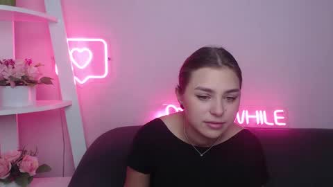 Snapshot of milanaangelas chatting on 02-09-25, 05:40 milanaangelas online show from 02-09-25, 05:40