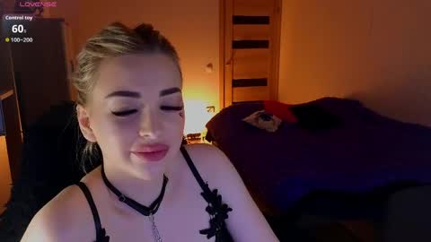 Lana online show from 05-09-26, 08:03