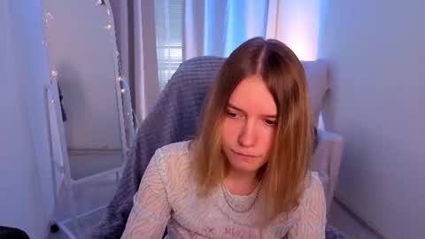 Milaray online show from 06-22-26, 05:26
