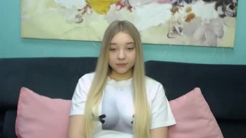 Milana online show from 02-28-26, 05:52