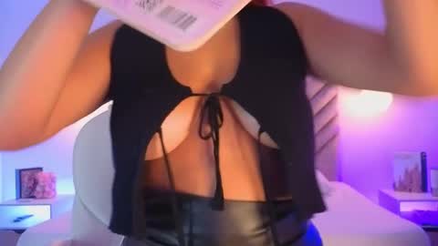 Snapshot of milancorleone chatting on 04-18-26, 11:47 Milan Corleone online show from 04-18-26, 11:47