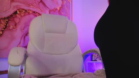 Snapshot of milancorleone chatting on 05-21-26, 11:28 Milan Corleone online show from 05-21-26, 11:28
