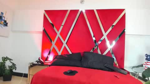 milanx2 online show from 09-22-25, 08:44