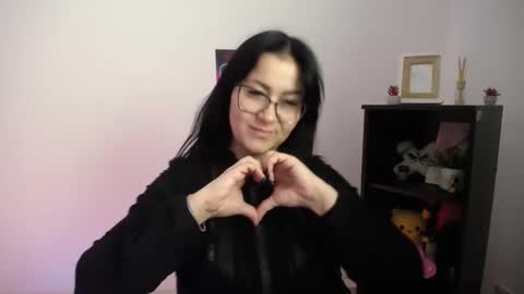 milania_milaa online show from 10-22-25, 08:03