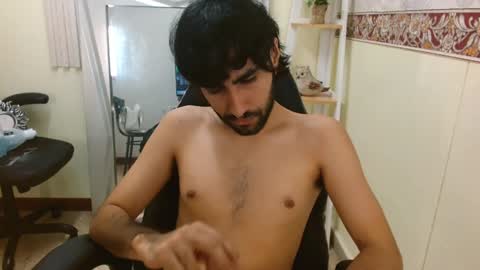Snapshot of milanzaire chatting on 01-09-25, 12:14 milanzaire online show from 01-09-25, 12:14