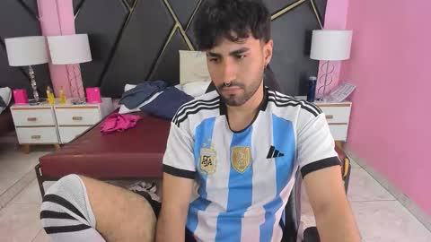 milanzaire online show from 11-23-25, 10:09