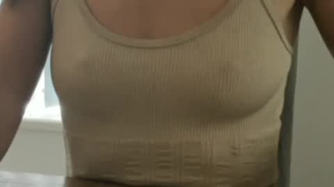 Snapshot of milarx chatting on 10-11-25, 02:59 milarx online show from 10-11-25, 02:59