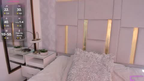 Snapshot of milasaenz1 chatting on 02-26-26, 02:27 Cami online show from 02-26-26, 02:27