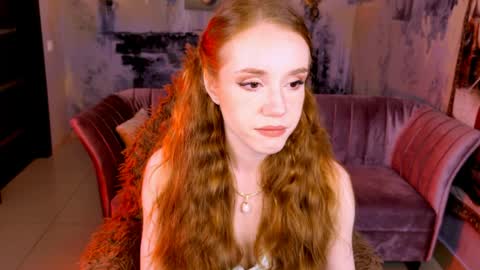 Snapshot of milasiren chatting on 05-26-26, 05:25 Mila online show from 05-26-26, 05:25