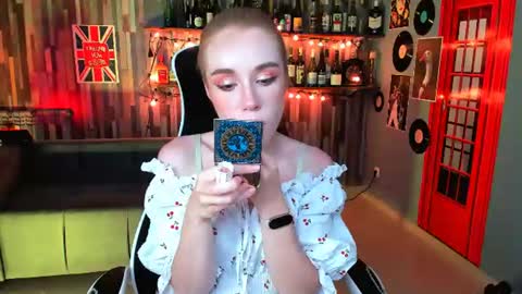 Snapshot of milasiren chatting on 06-14-26, 09:22 Mila online show from 06-14-26, 09:22
