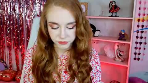 Snapshot of milasiren chatting on 06-18-26, 09:25 Mila online show from 06-18-26, 09:25