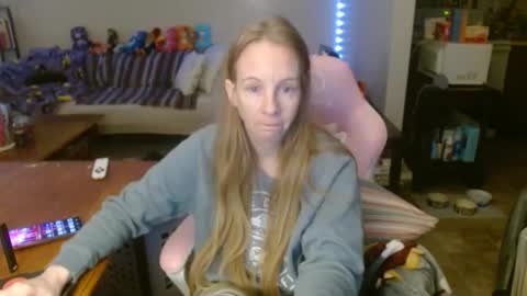 Snapshot of milastoned chatting on 02-16-26, 03:52 Mila online show from 02-16-26, 03:52