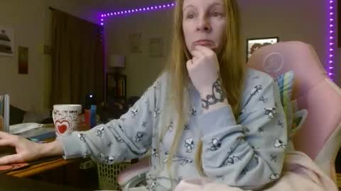 Snapshot of milastoned chatting on 03-14-26, 12:32 Mila online show from 03-14-26, 12:32