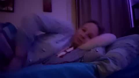 Snapshot of milastoned chatting on 04-06-26, 05:30 Mila online show from 04-06-26, 05:30