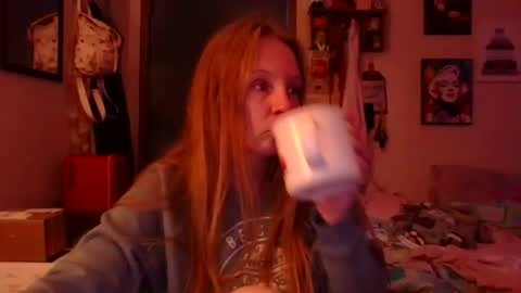 Snapshot of milastoned chatting on 04-10-26, 03:28 Mila online show from 04-10-26, 03:28