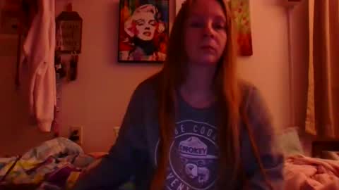 Snapshot of milastoned chatting on 04-20-26, 11:35 Mila online show from 04-20-26, 11:35