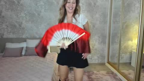 Snapshot of milaurban chatting on 04-11-26, 07:45 milaurban online show from 04-11-26, 07:45