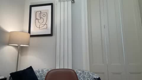 Snapshot of milayah chatting on 11-19-25, 11:43 Mila online show from 11-19-25, 11:43