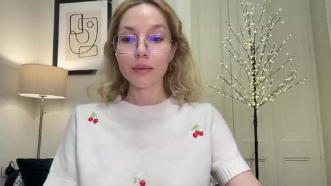 Snapshot of milayah chatting on 12-17-25, 03:29 Mila online show from 12-17-25, 03:29