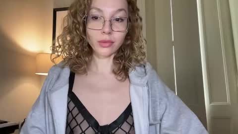 Snapshot of milayah chatting on 01-06-26, 10:08 Mila online show from 01-06-26, 10:08