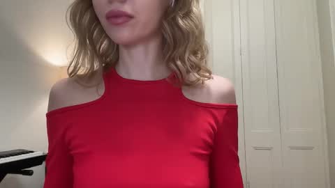 Snapshot of milayah chatting on 01-16-26, 03:05 Mila online show from 01-16-26, 03:05