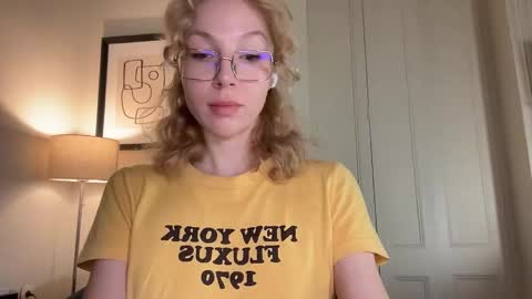 Snapshot of milayah chatting on 02-24-26, 05:00 Mila online show from 02-24-26, 05:00