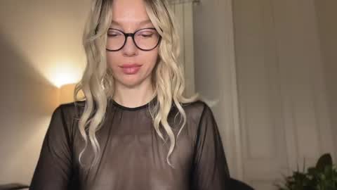 Mila online show from 07-17-26, 04:23