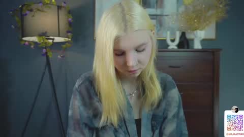 Mila online show from 02-23-25, 02:40