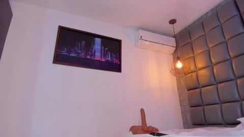 Milena  online show from 03-12-25, 06:51