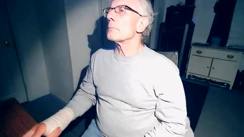 Snapshot of milehi1958 chatting on 02-27-26, 11:38 Milehi1958 online show from 02-27-26, 11:38