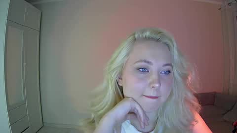 Milena new nonude shy blonde natural online show from 02-20-26, 01:24