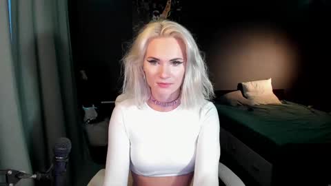 Milena online show from 02-10-25, 06:53