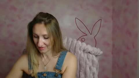 Milena online show from 05-07-26, 06:19