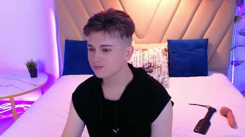 Snapshot of miless_cooper chatting on 07-14-26, 01:06 Miles online show from 07-14-26, 01:06