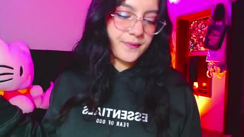 Snapshot of mileyberry_ chatting on 01-16-26, 06:17 Miley Berry online show from 01-16-26, 06:17