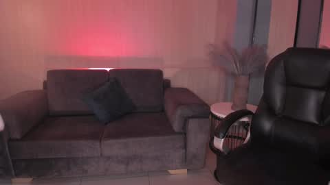 Snapshot of mileycruz_ chatting on 02-15-25, 09:38 Miley Cruz IG miley model23 online show from 02-15-25, 09:38