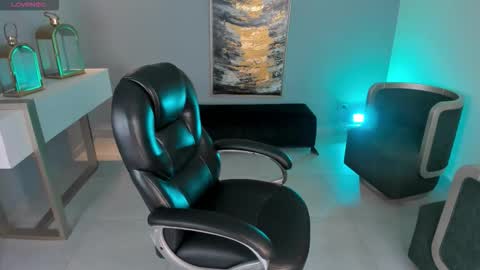 Snapshot of mileycruz_ chatting on 11-06-25, 09:26 Miley Cruz IG miley model23 online show from 11-06-25, 09:26