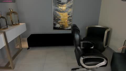 Snapshot of mileycruz_ chatting on 11-08-25, 07:23 Miley Cruz IG miley model23 online show from 11-08-25, 07:23