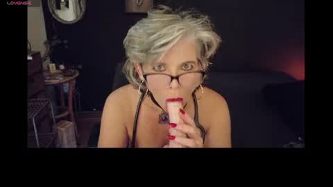 Fabiola online show from 06-26-26, 05:39