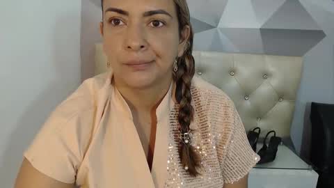 milf_hugeboobs online show from 02-05-26, 10:42