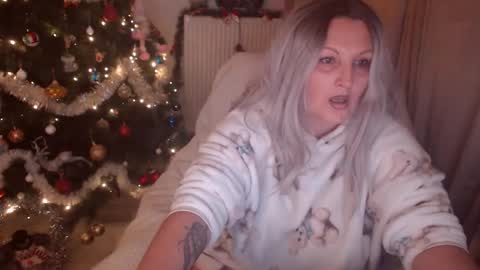 Sarrahkenda online show from 12-21-25, 10:39