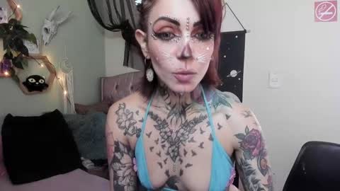 Snapshot of milf_onlyseduction chatting on 01-28-25, 03:57 Isabella online show from 01-28-25, 03:57